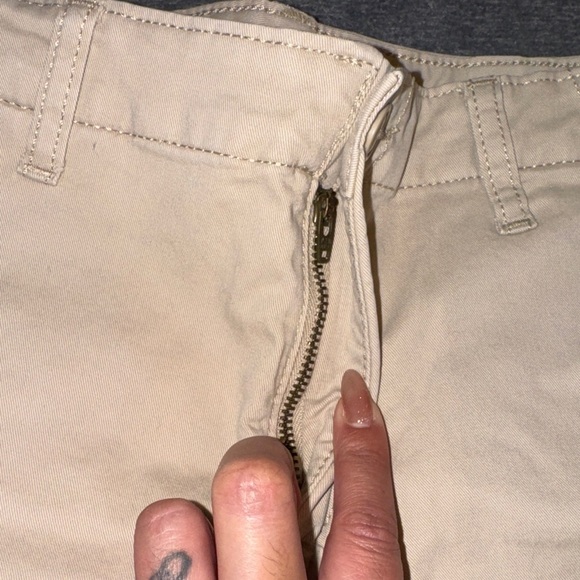 GAP- NWT Boys Khaki Shorts size 12 - Picture 10 of 14